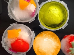 Sæt med forme til is‑kugler 4 stk.