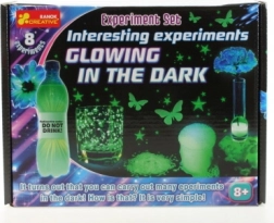 Spændende eksperimenter med selvlys i mørke for børn