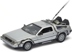 DeLorean bilmodel fra filmen Tilbage til fremtiden 1:24