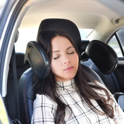 Sidelæns nakkestøtte til at sove i bilen