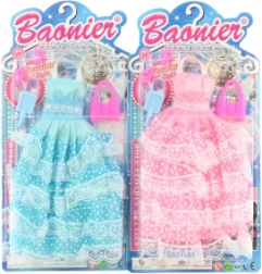 Kjoler til dukker med tilbehør