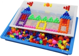 Farverig mosaik med 296 svampe