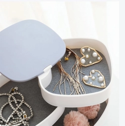 Multiniveau smykkeskrin hvid