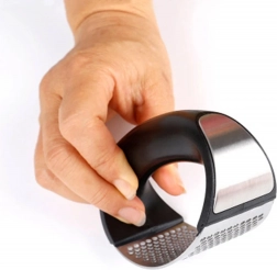 Håndholdt hvidløgspresser i rustfrit stål med ergonomisk håndtag