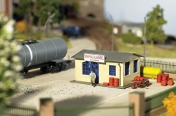 Piko Hobby oliebutik Günther – byggesæt H0