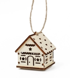 Træhus med stjerner og LED-lys