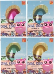 Æg med klækkende lille ugle til vand