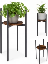 planteholder i loft-stil fra ModernHome med stålkonstruktion og træhylde