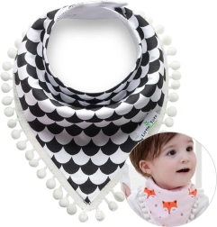 Børnetørklæde med pomponer – sort-hvidt mønster