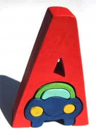 Træbogstav A med bil til børn