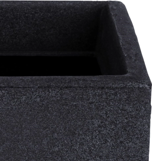 Let, men usædvanligt holdbar