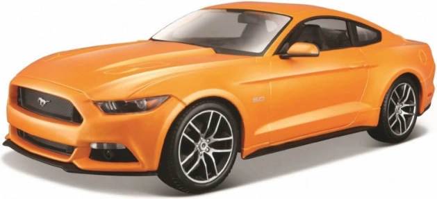 Samlermodel Ford Mustang GT 2015 i orange farve 1:24
