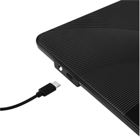 Slidstærk overflade og USB-C-opladning