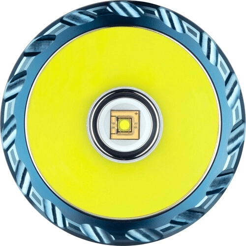 Imponerende rækkevidde 730 m og 134.000 cd