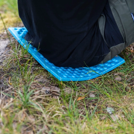 Isolerer mod kulde og fugt