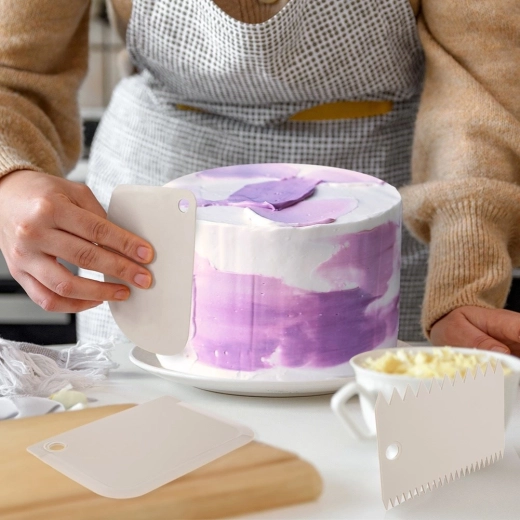 Glatte og takkede kanter til præcis dekoration