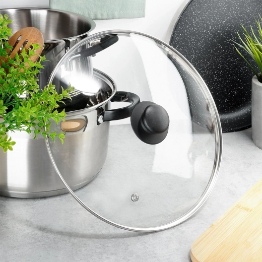 Robust rustfri stålkant og behageligt håndtag