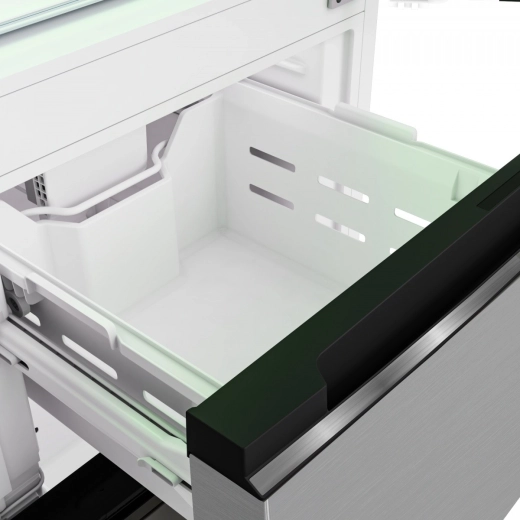 To rummelige fryseskuffer