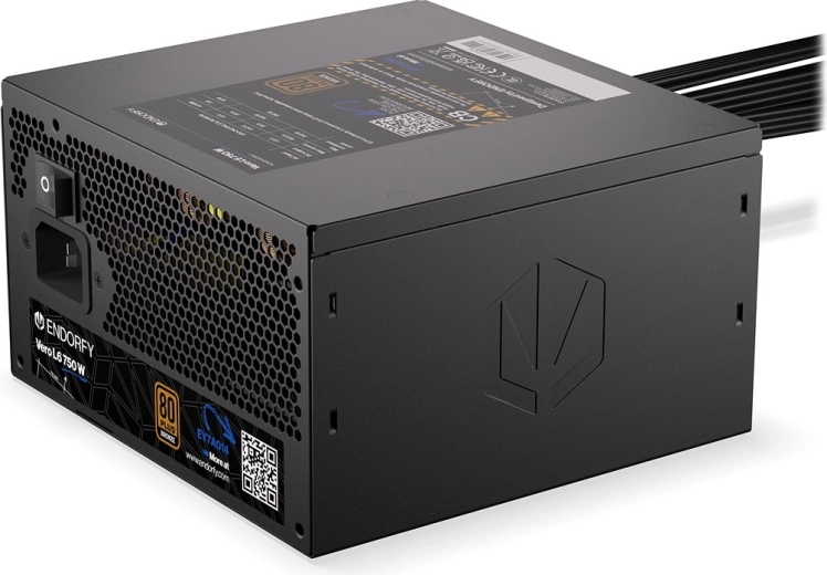 Stille Stratus 120 mm og kondensatorer 105 °C