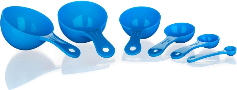 Let og holdbar plast