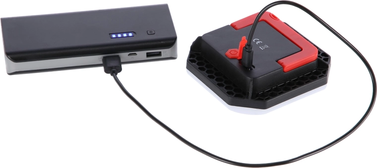 USB-opladning og fleksibel placering