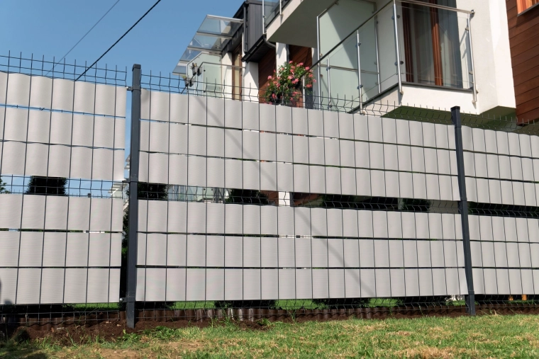 Holdbar polypropylen med UV-stabilisering