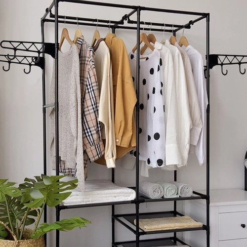 Praktisk åben garderobe