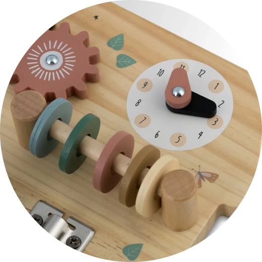 Montessori-aktiviteter: ur, farver og gear