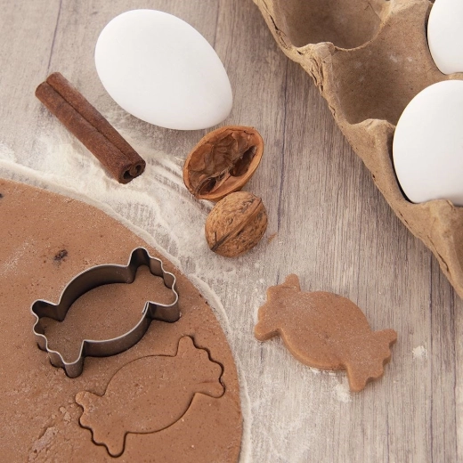 Alsidig hjælper til bagning og dekoration