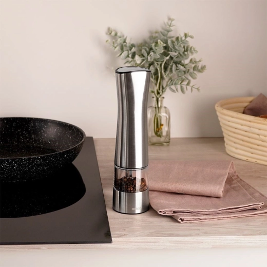 Elegant udførelse i rustfrit stål til det moderne køkken