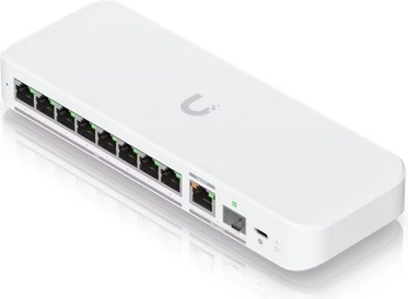 10Gb uplink (RJ45/SFP+) til netværkets backbone