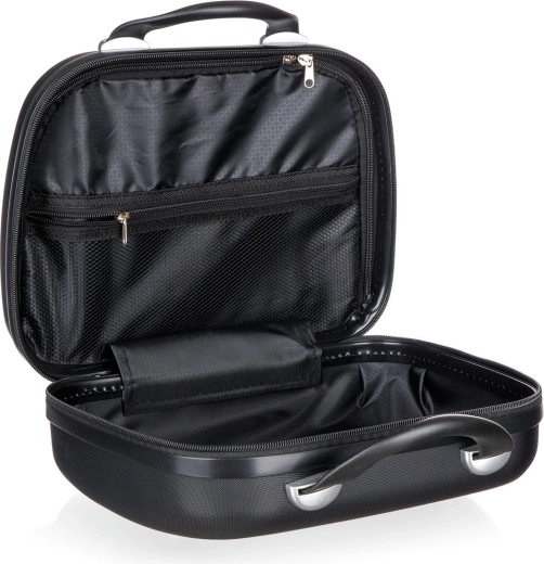 Overskueligt interiør med lynlåsdeler