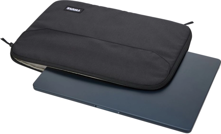 Skræddersyet etui til MacBook Air 15"