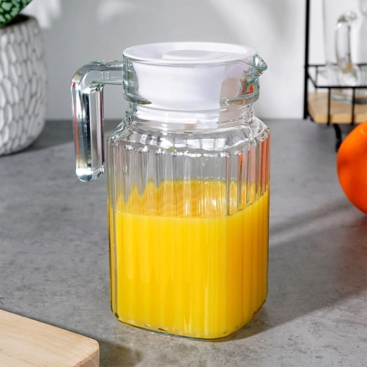 Holdbart klart glas med riller