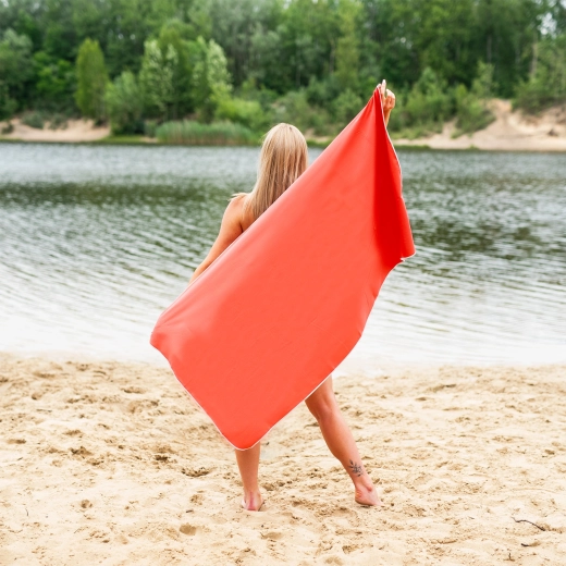 Let følgesvend ved vandet og på farten