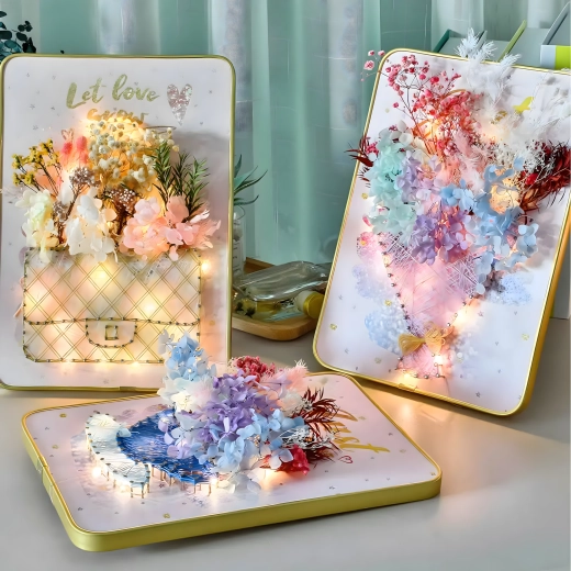 En dekoration, der skiller sig ud også om aftenen