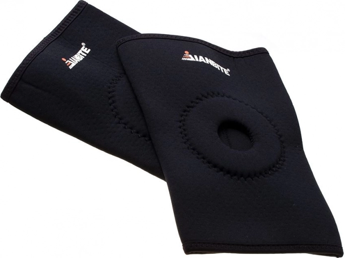 Stabil støtte med åben knæskal