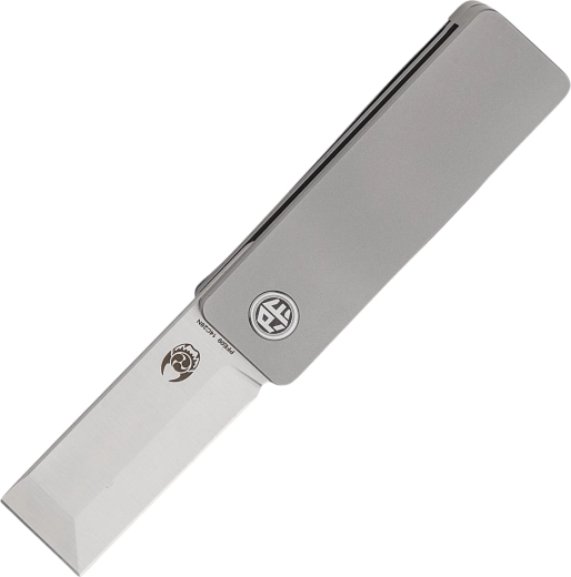 Kompakt EDC-klinge med præcis slibning