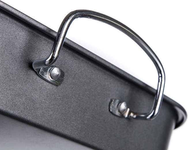 Sikker transport takket være metalhåndtag