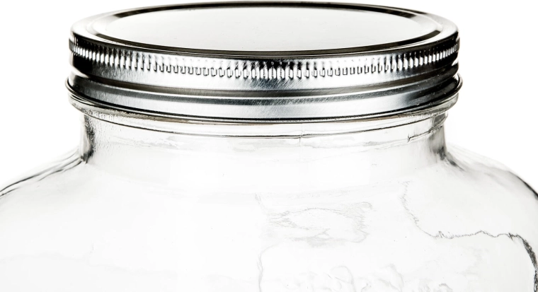 Bred åbning for nem påfyldning