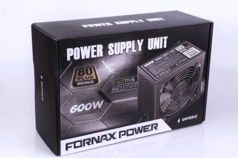 ATX strømforsyning 600 W 80 Plus Bronze med aktiv PFC og 120 mm blæser