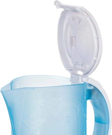 Kompakt 0,6 l kapacitet til hurtige drikke