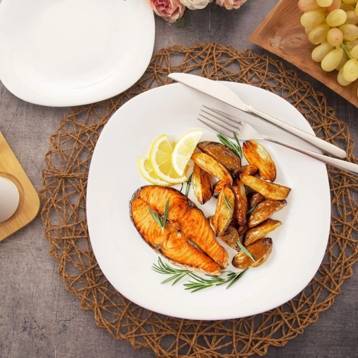 Ideel til hovedret og stilfuld servering