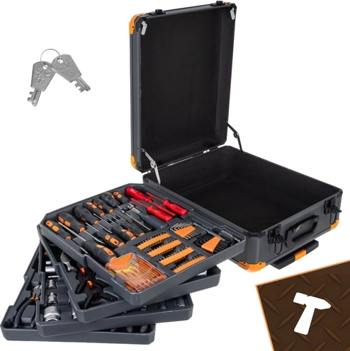 Overskuelig organisering i 4 udtagelige bakker