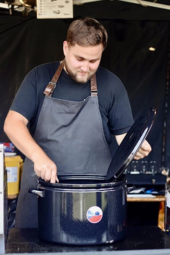 Stor kapacitet til madlavning i større mængder