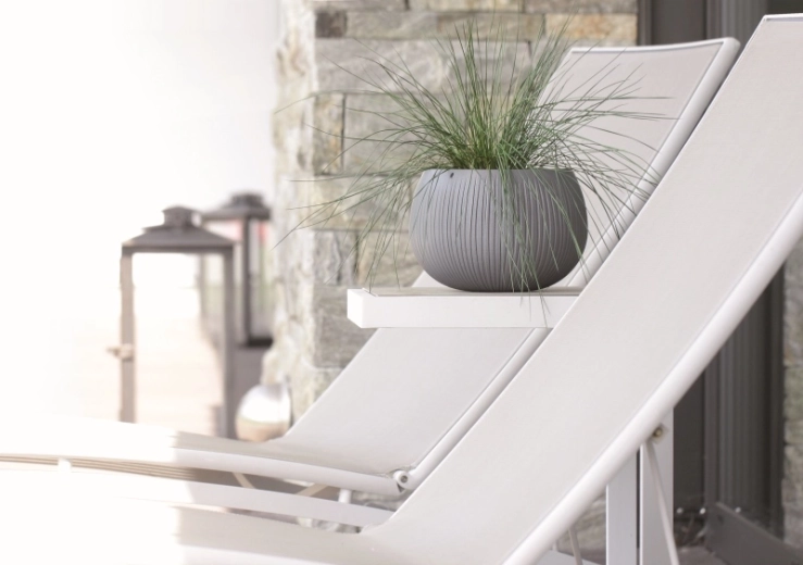 Let og holdbar til inde og ude