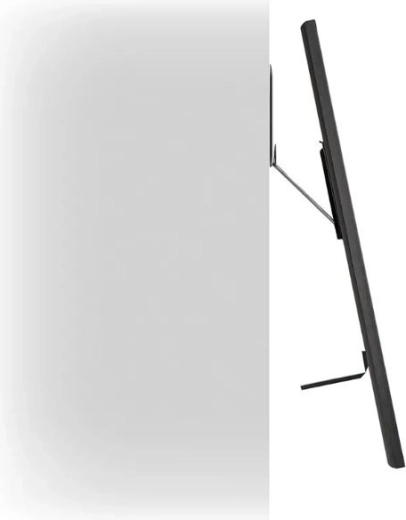 Ultratynd montering som et billede på væggen