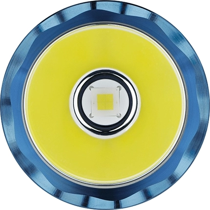 Op til 3100 lm og rækkevidde på 400 meter