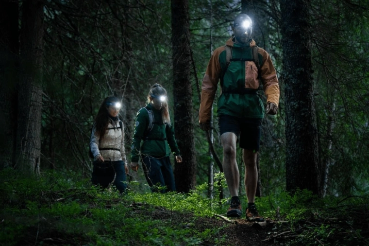 Kraftig og alsidig belysning op til 450 lm