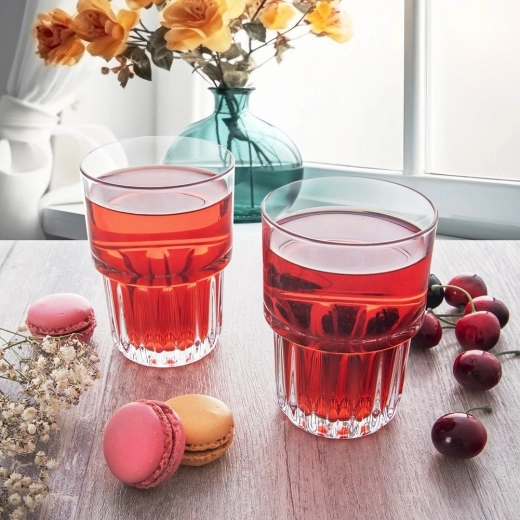 Elegant servering af drikke